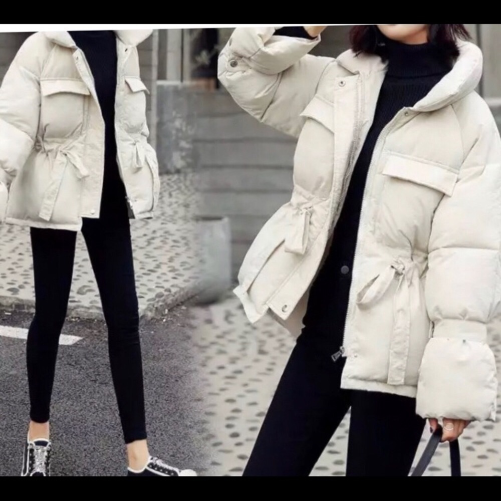 HP!!! 🎉SALE!! Winter Ivory Short Puffy Jacket
